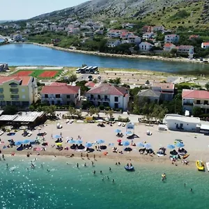 villa-pag-23250.hotelinzadar.com/