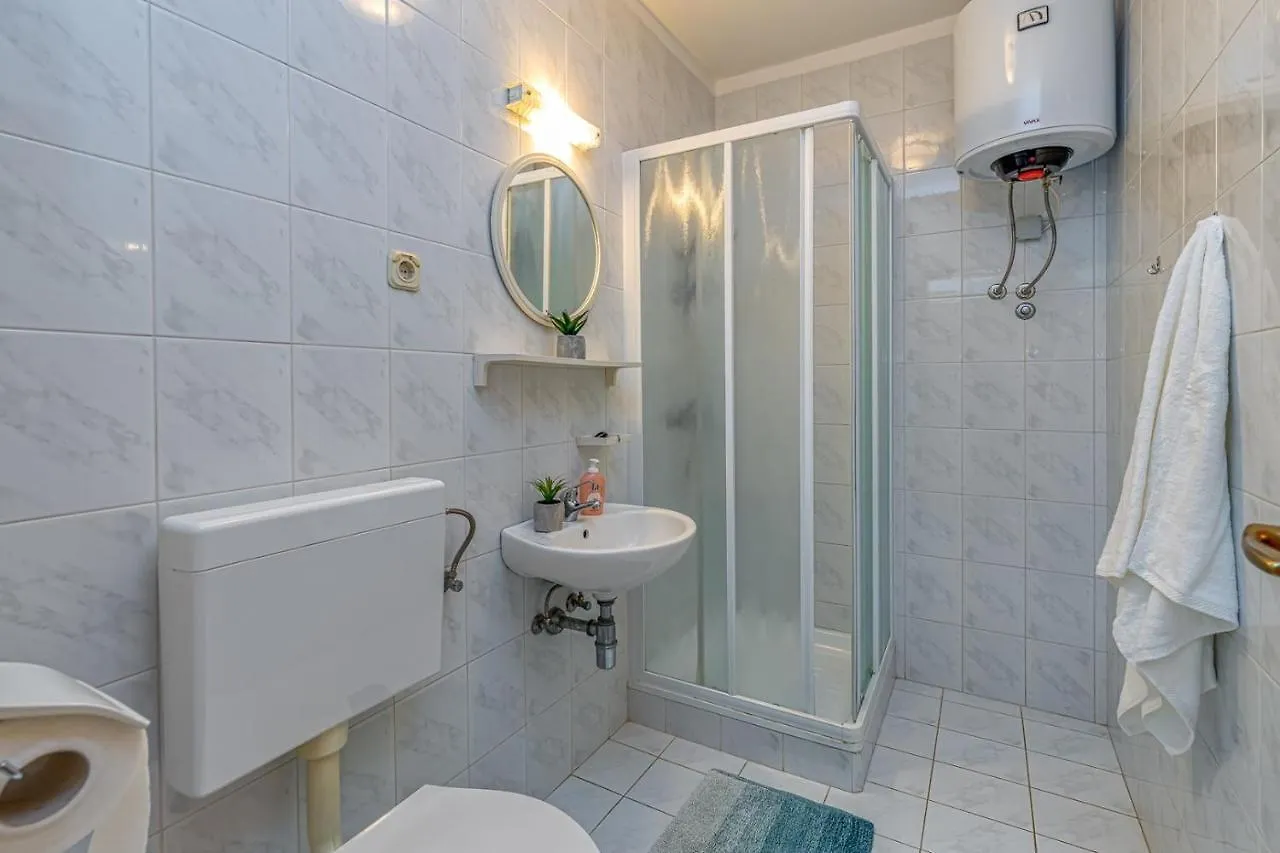 Guest house Apartment-Haus Wolbeck Cervar-Porat