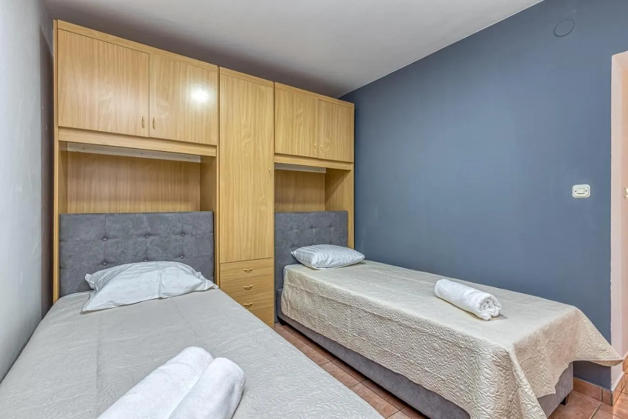 Guest house Apartment-Haus Wolbeck Cervar-Porat